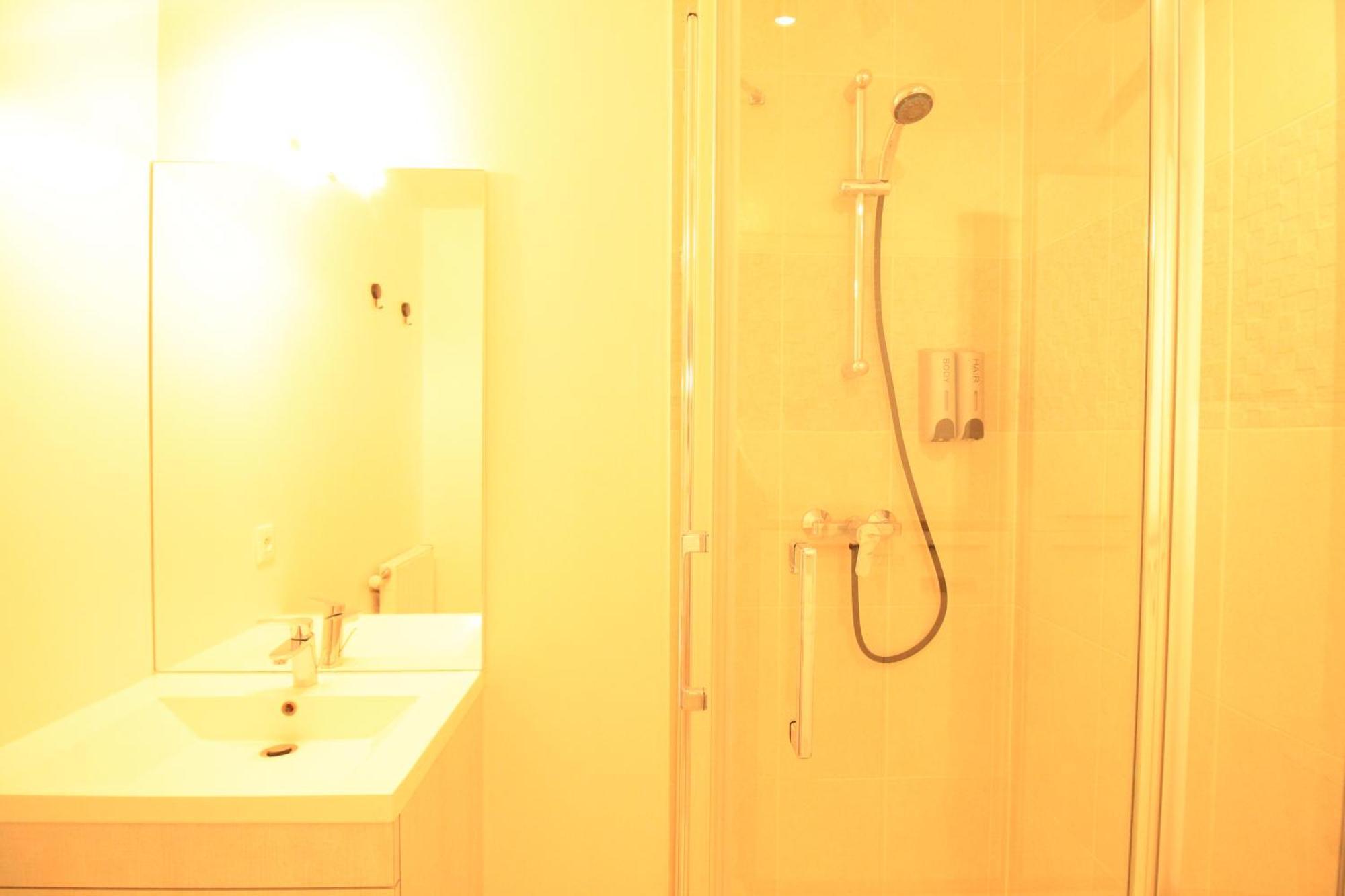 Disponible - Appartement Entier Neuf - 8Mn A Pied Rer C Paris, Parking Rue Gratuit, En Face Hopital D'Arpajon, Balcon Prive, Matelas Bultex 160X200, Ascenseur, Acces Pmr, Centre Ville A Pied Exteriör bild